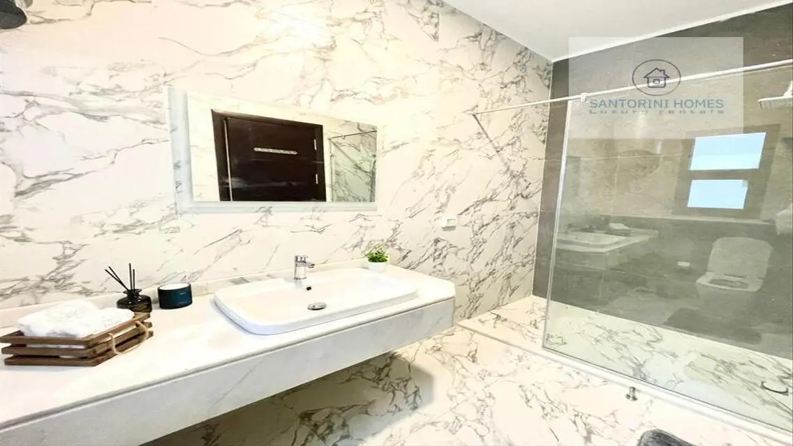 Luxury Apartment for Rent in Santorini - 300 sqm