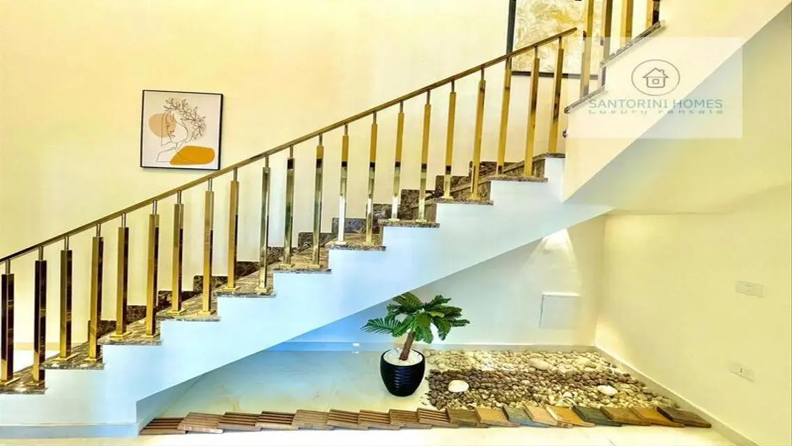 Luxury Apartment for Rent in Santorini - 300 sqm