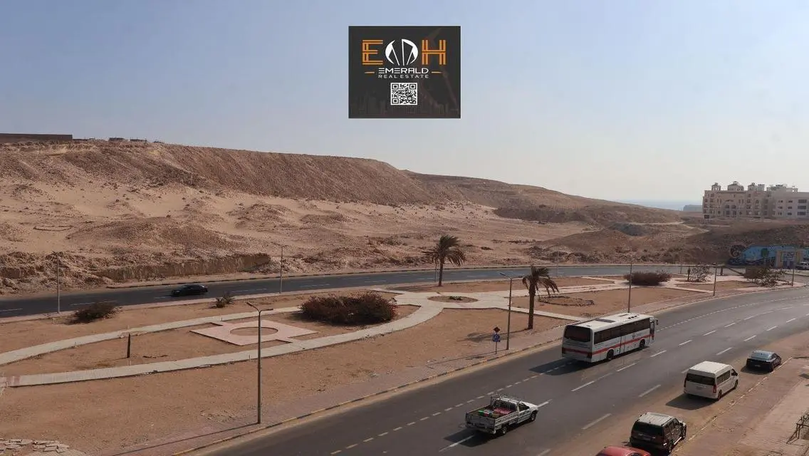 شقة استثنائية للبيع بمساحة كبيرة
