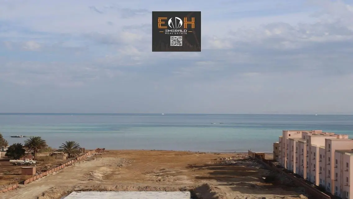 Cave Beach Panorama Bungalows with Stunning Views - La Maison Blue