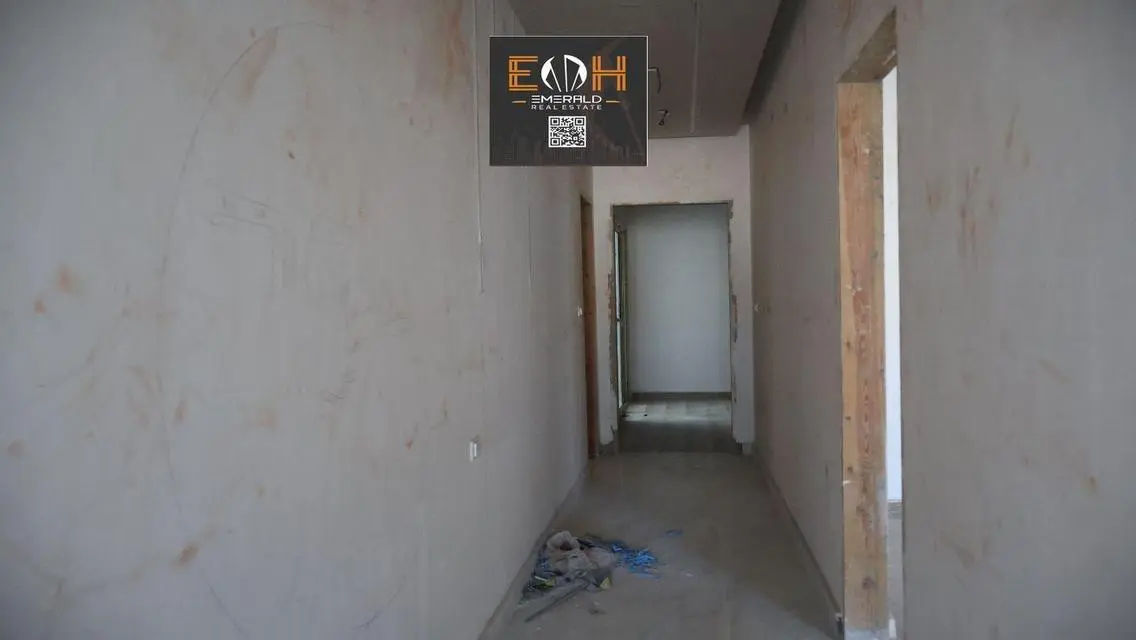 Luxurious Apartment for Sale with Lake View