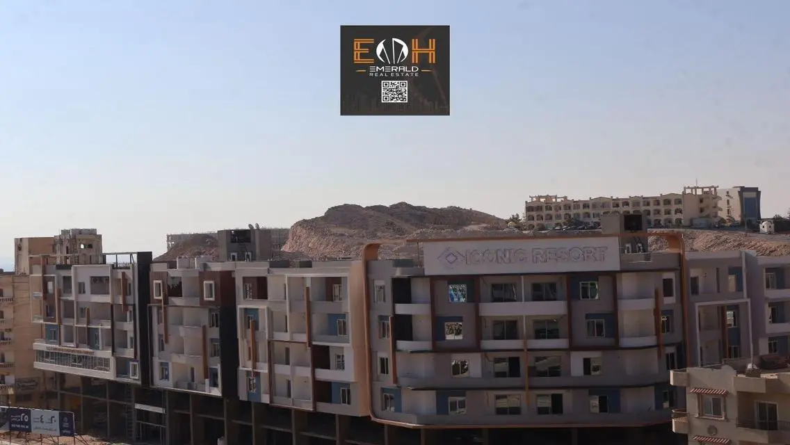 Spacious Three-Bedroom Apartment with Pool and Stunning Views