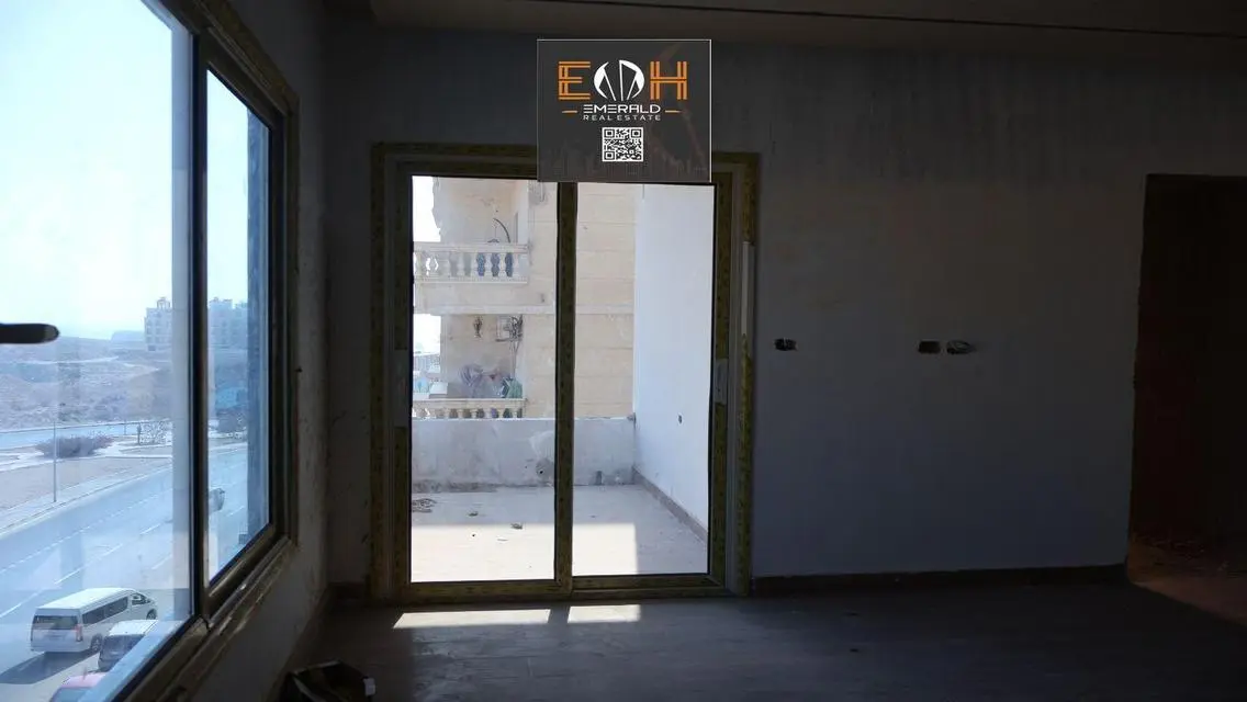 Luxury Apartment with Complete Amenities in Prime Area