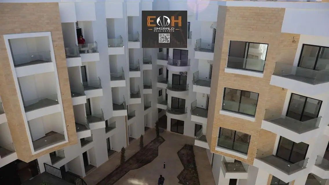 Spacious Luxury Apartment in a Prime Location
