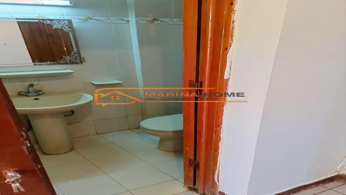 Ground Floor Apartment for Sale in Marina 2 Next to the Lake