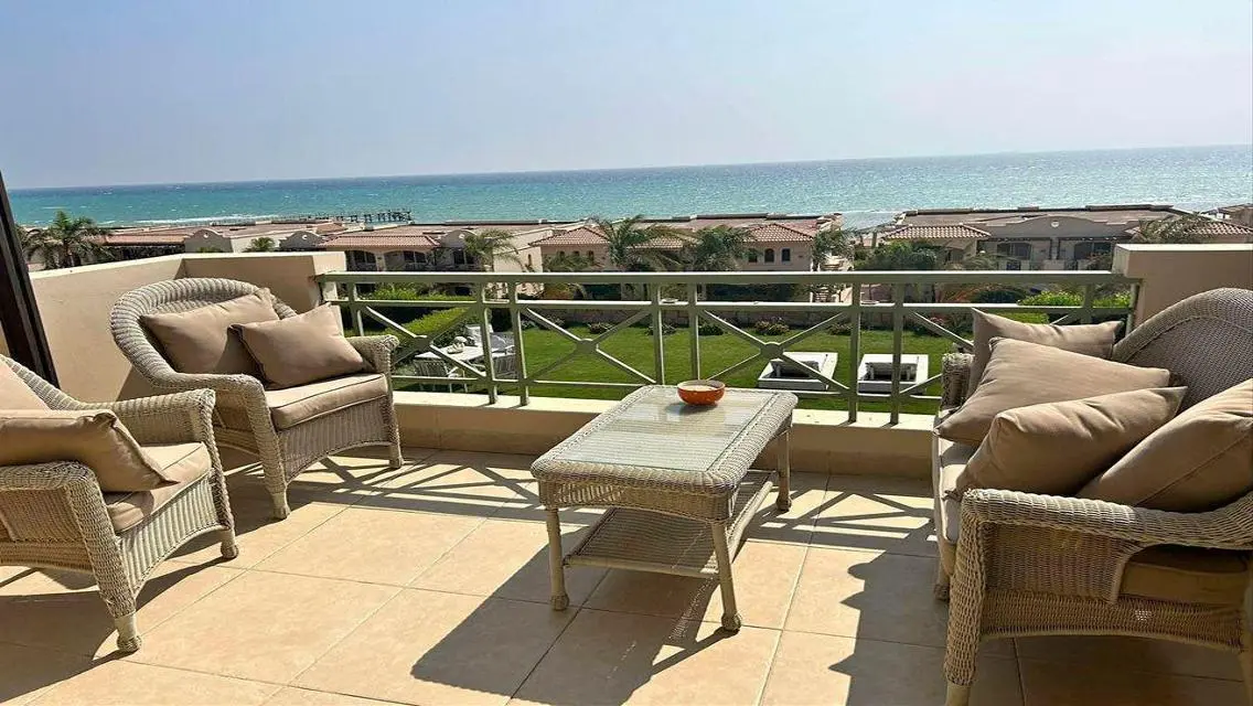 Luxury 150 sqm Apartment in Lavista Bay East