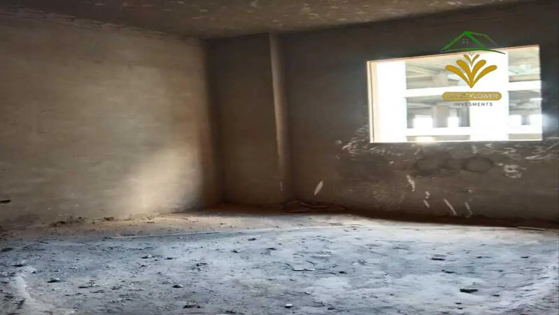 Stunning Apartment for Sale with Generous Space