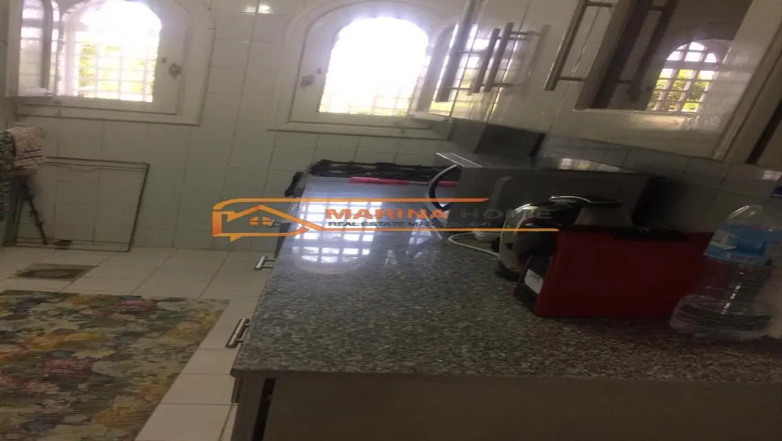فيلا فاخرة للبيع في مارينا 24
