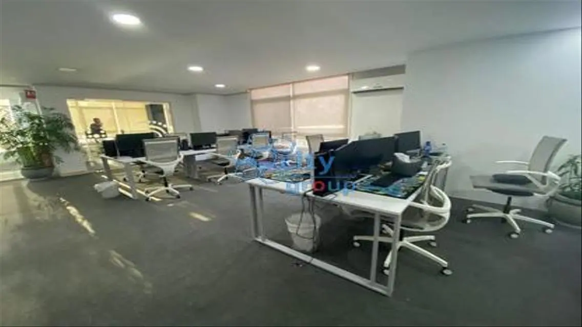 عقار مميز مع مميزات رائعة للبيع