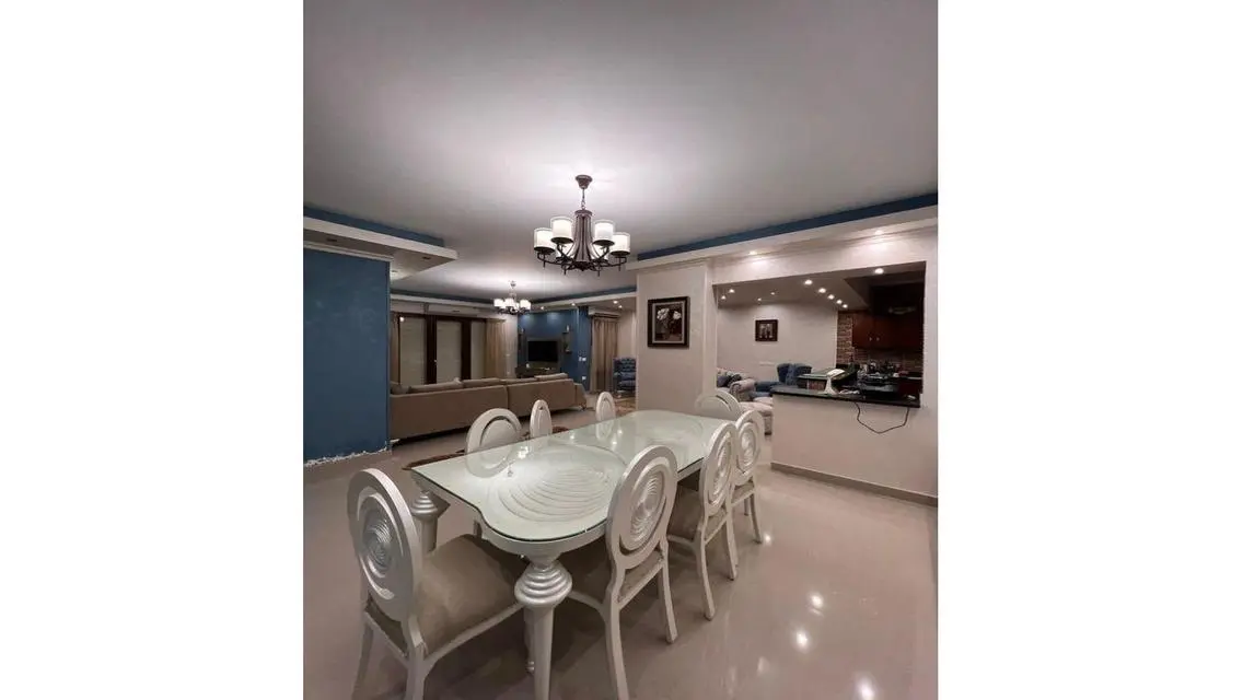 Luxurious Apartment with Private Garden in the Heart of the City