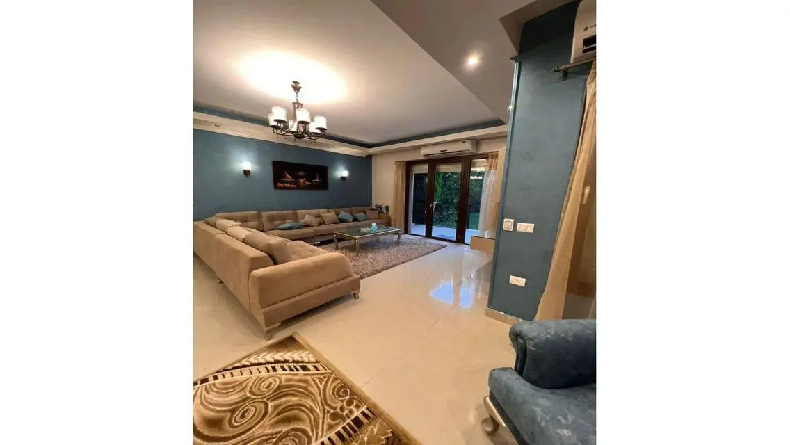 Luxurious Apartment with Private Garden in the Heart of the City