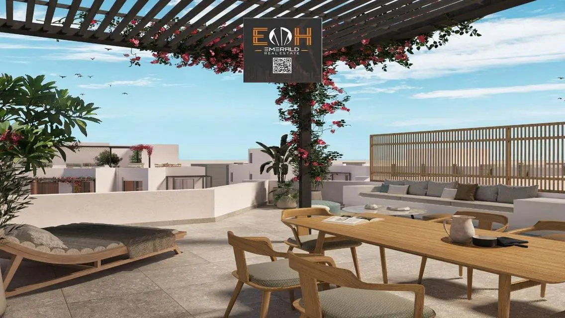 Luxury Apartment in Majra Overlooking the Lakes
