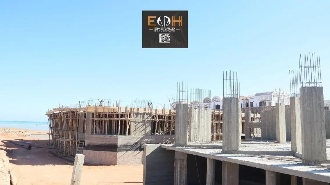 شقة فاخرة في مجرى مع إطلالة خلابة