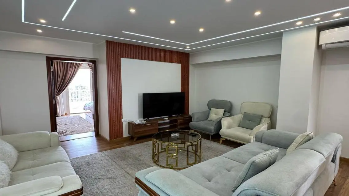 Luxurious Villa for Sale in the Heart of the City