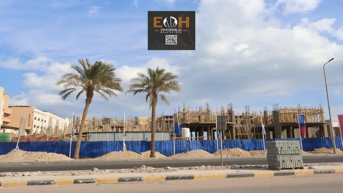 شقة فاخرة في مجرى مع إطلالة على البحيرات