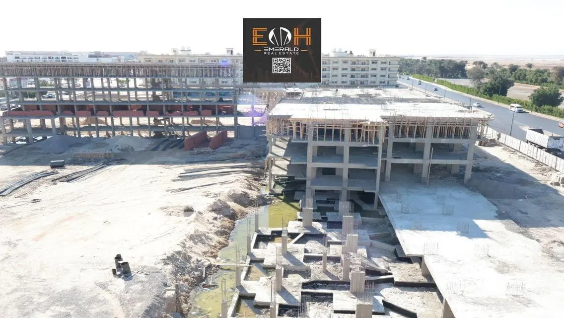 Stunning Apartment for Sale with 7500 sqm Space and Scenic Balcony