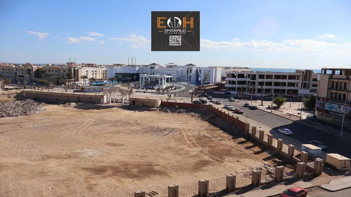 Stunning Apartment for Sale with 7500 sqm Space and Scenic Balcony