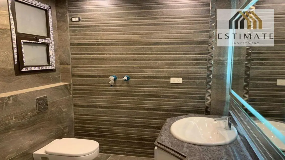 Luxury Apartment with Premium Amenities - 318 sqm