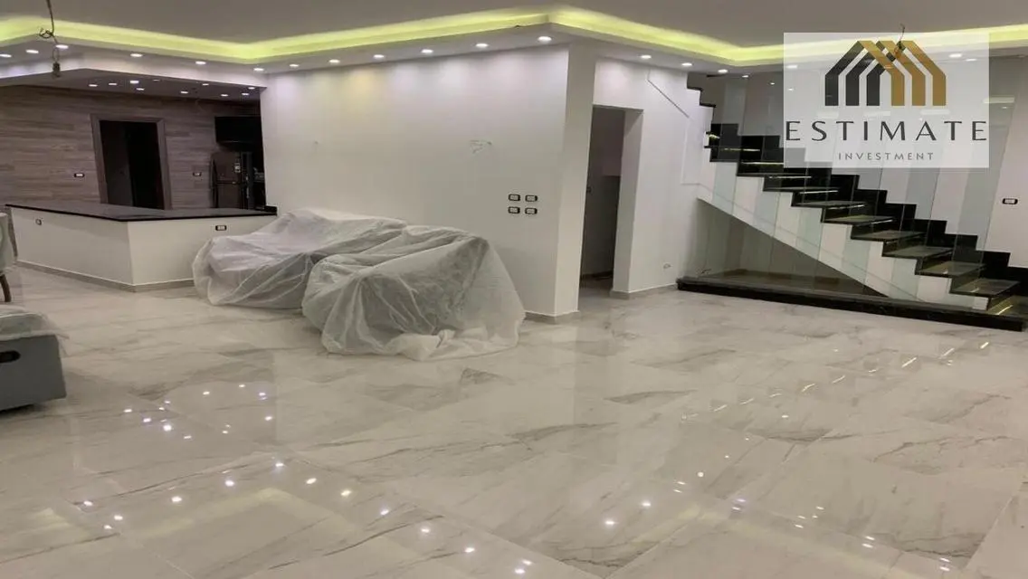 Luxury Apartment with Premium Amenities - 318 sqm