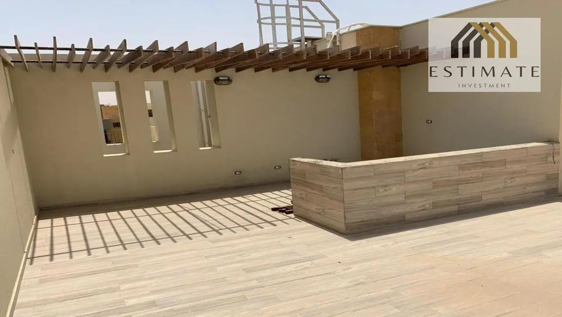 Luxury Apartment with Premium Amenities - 318 sqm