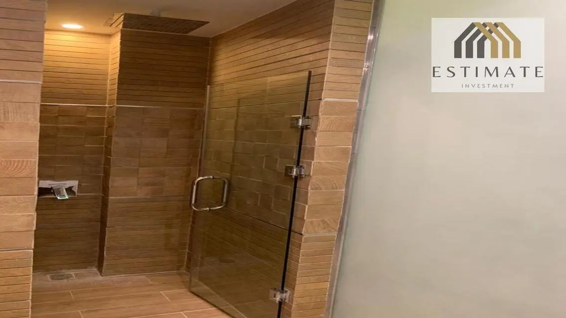 Luxury Apartment with Premium Amenities - 318 sqm