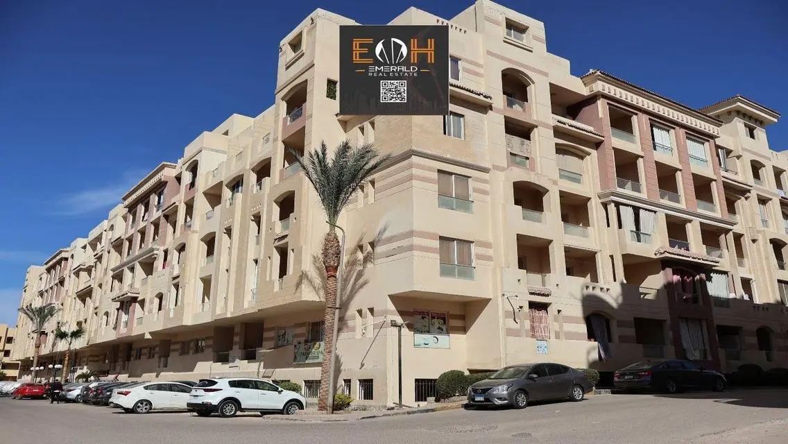 Luxury Apartment in Florenza Khamsin