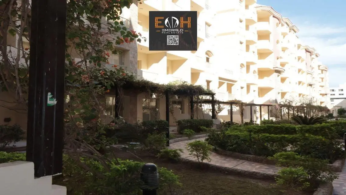 Luxury Apartment in Florenza Khamsin