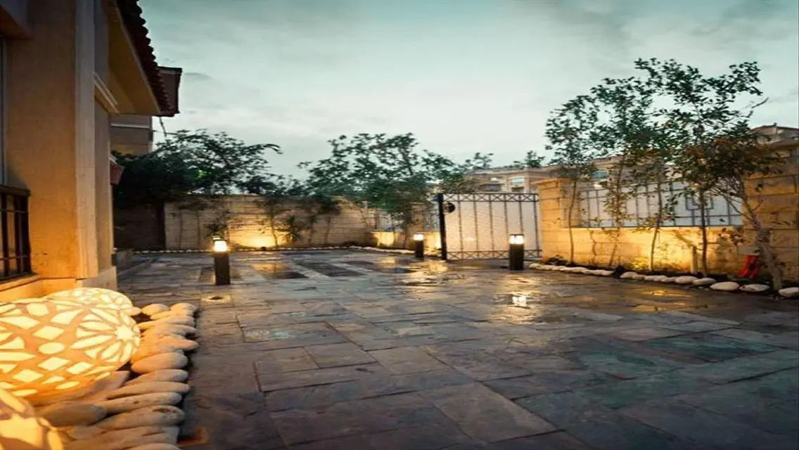 Luxury Villa in Stone Park