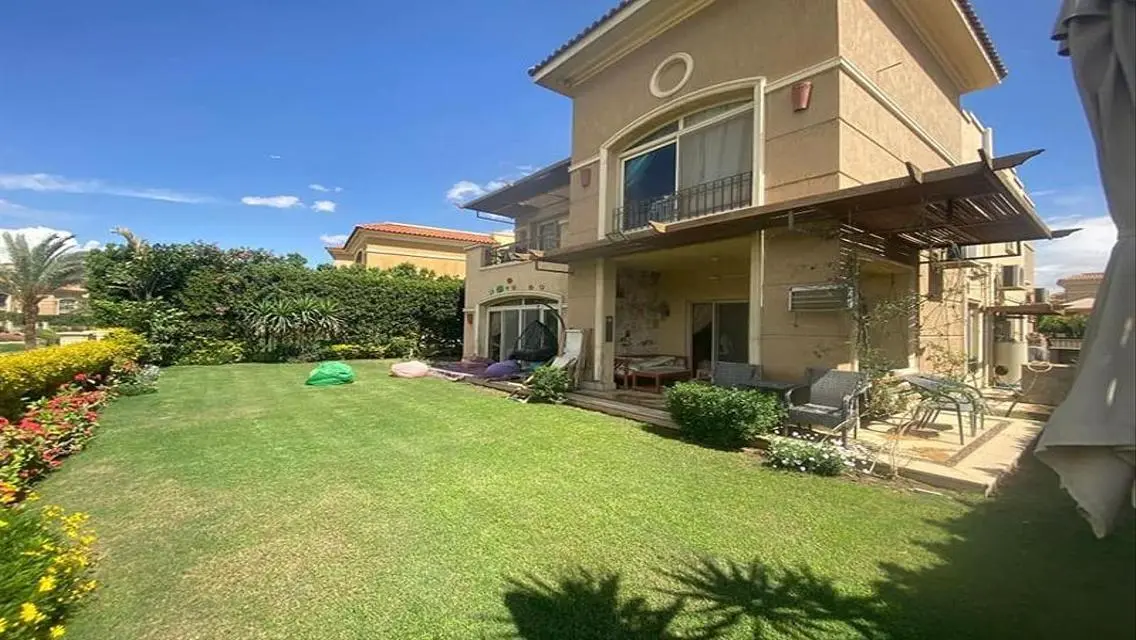 Luxury Villa in Stone Park