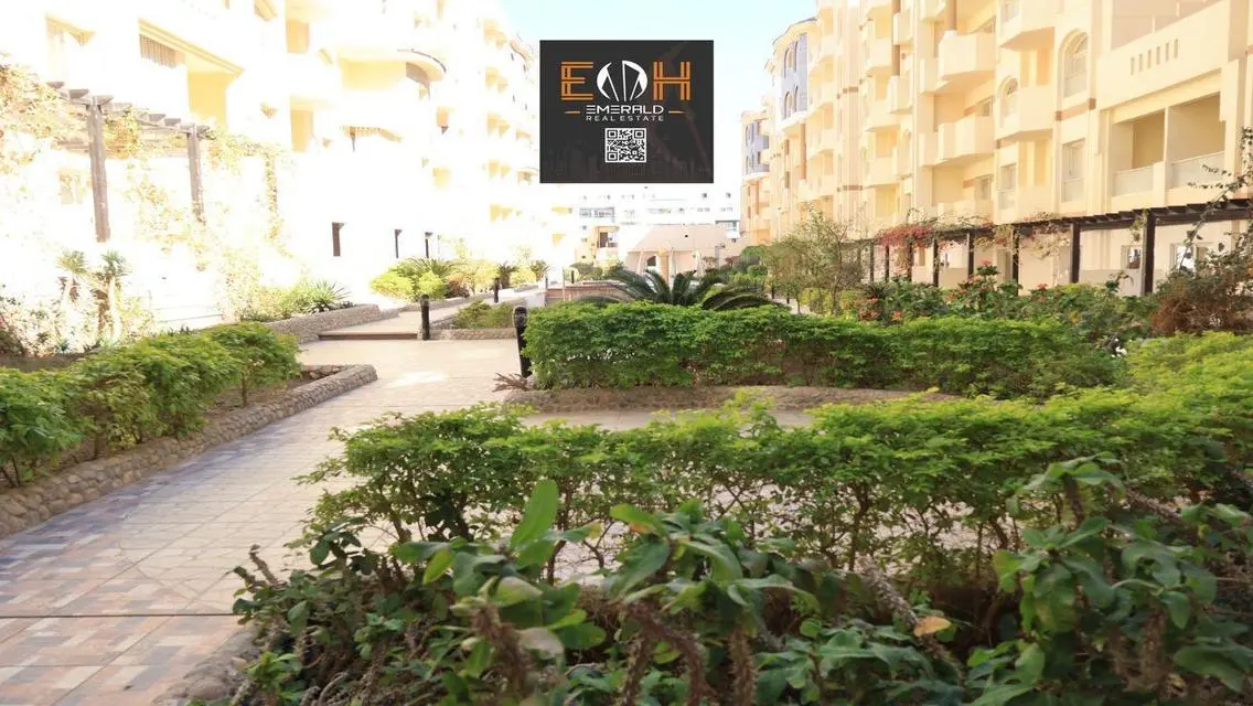 Luxury Apartment in Florenza Khamsin