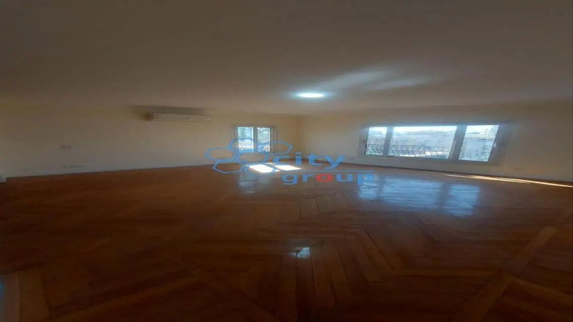 Office for Rent - 1000 Square Meters in the City Center