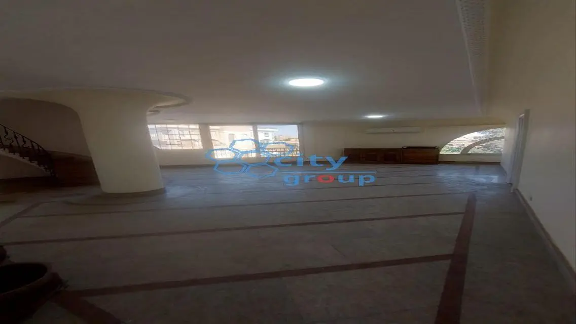 Office for Rent - 1000 Square Meters in the City Center