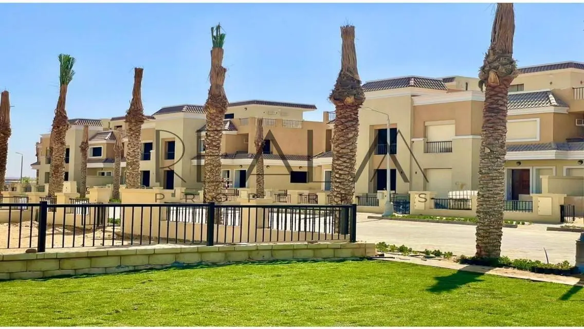 فيلا رائعة للبيع في كمبوند تاج سيتي - القاهرة الجديدة