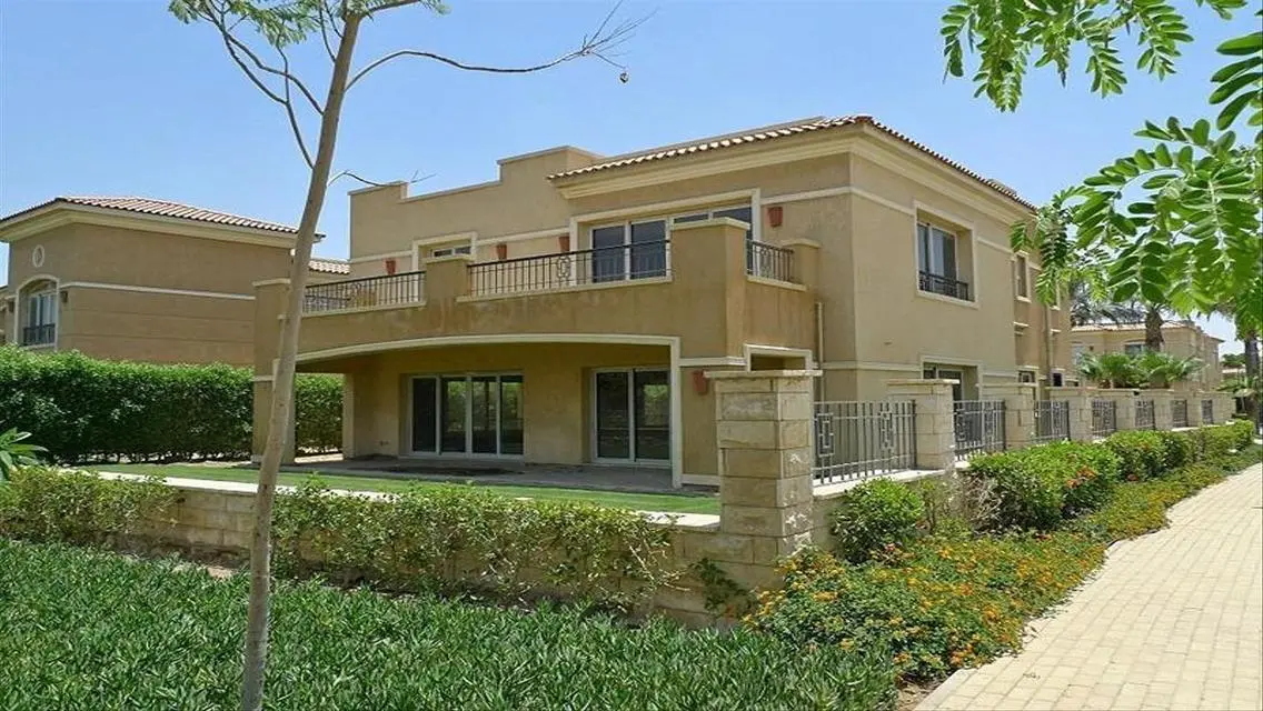 Luxurious Villa in Stone Park - New Cairo
