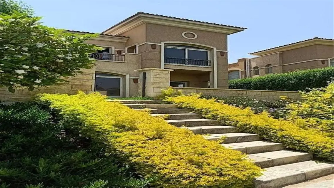 Luxurious Villa in Stone Park - New Cairo