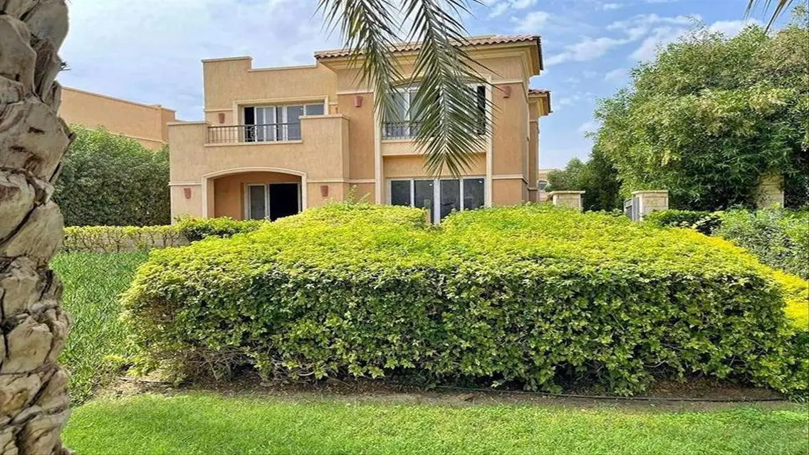 Luxurious Villa in Stone Park - New Cairo