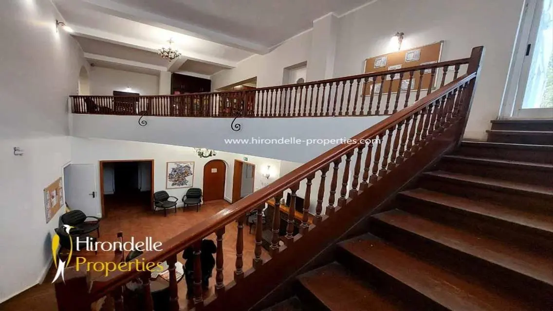 شقة مميزة للبيع بمساحة كبيرة