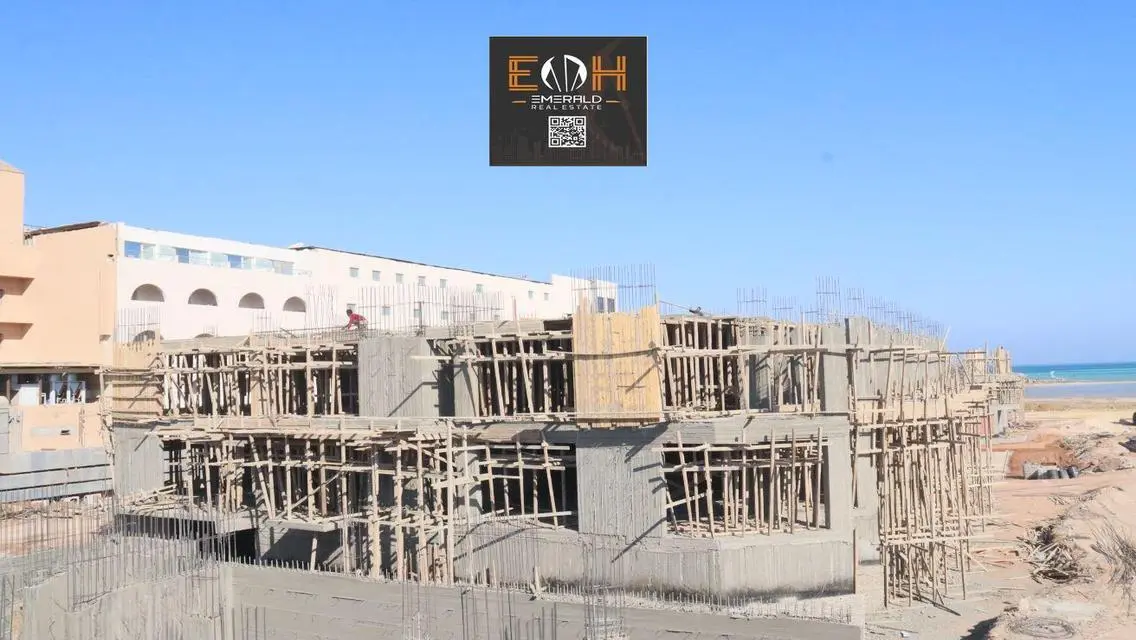 شقة فاخرة في مجرى مع إطلالة على البحيرات