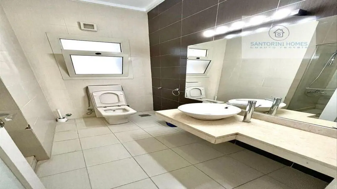 Luxury Apartment for Rent in Santorini