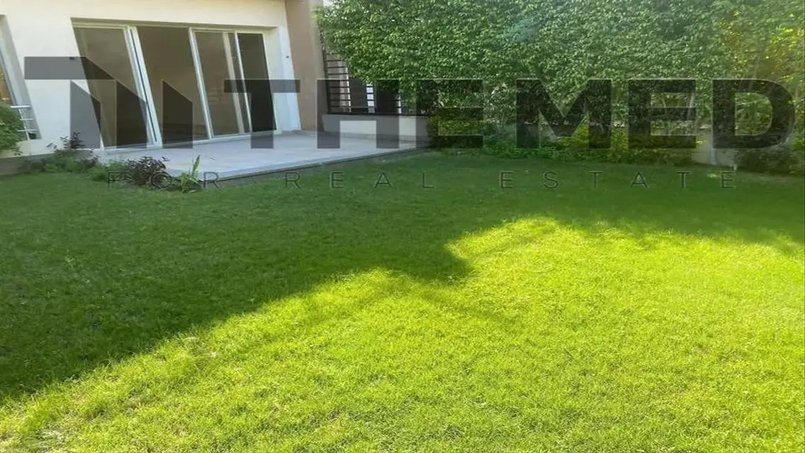 Luxury Villa with Private Garden and Excellent Amenities