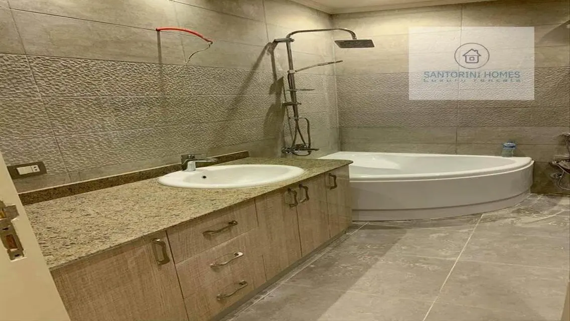 Luxury Rentals in Santorini