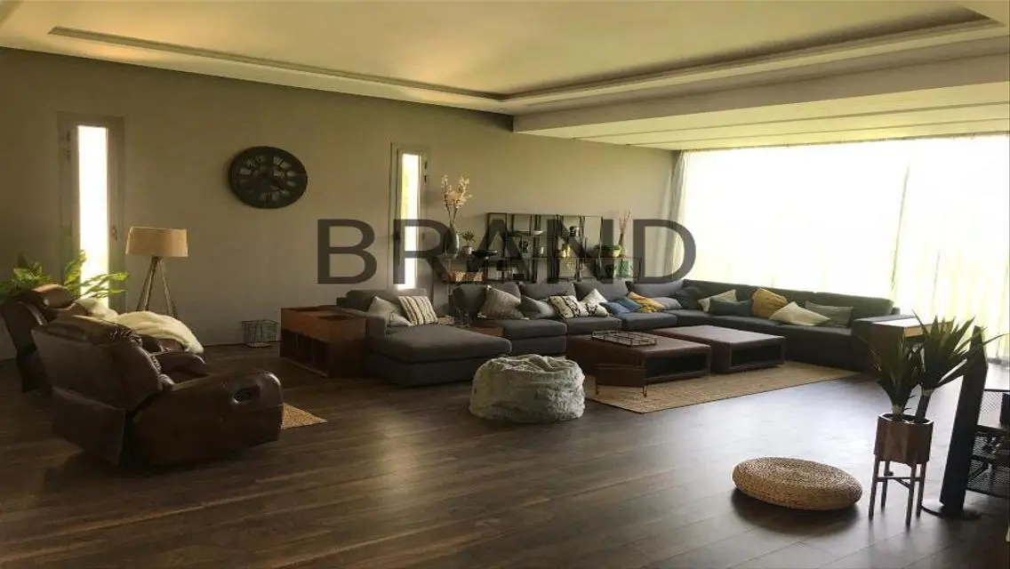 Luxury Villa in the Heart of the City