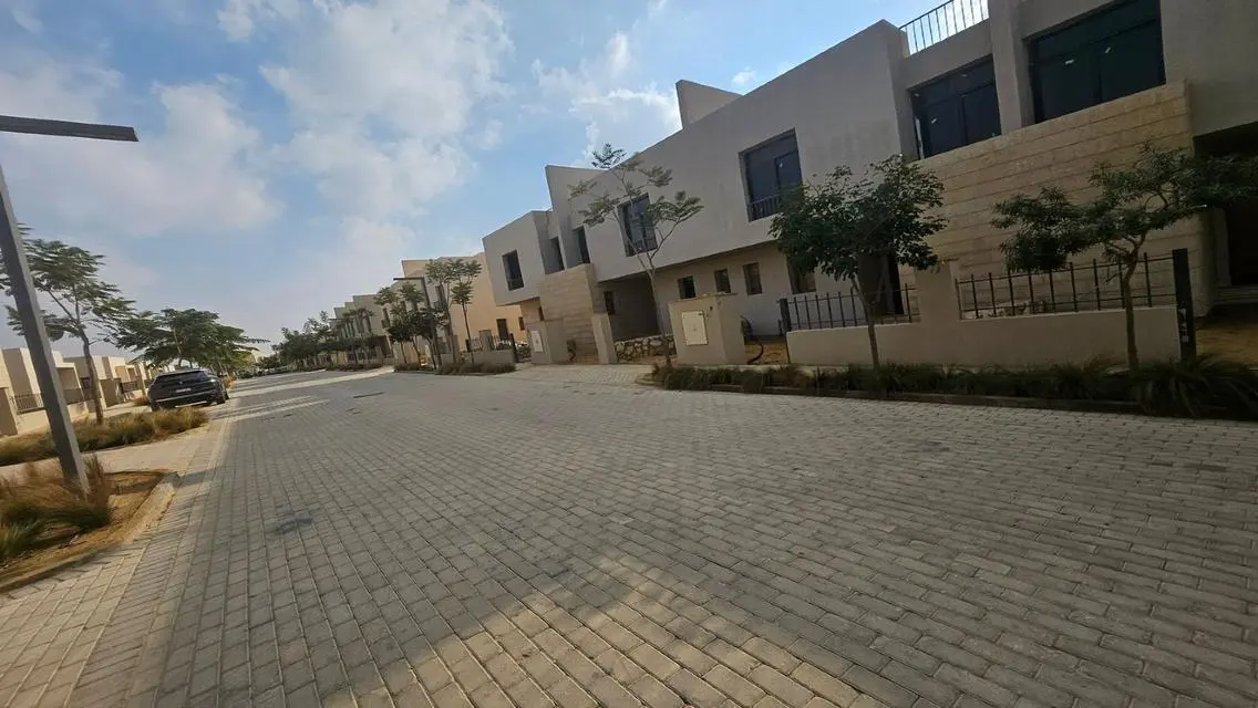 شقة فاخرة للبيع بمساحة واسعة
