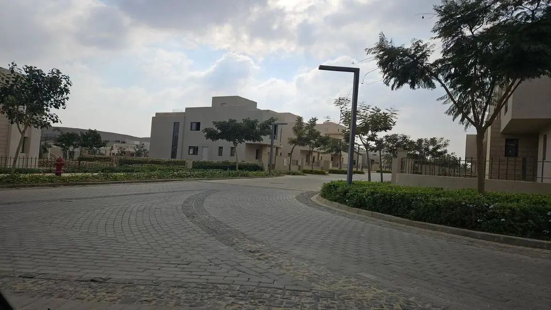 شقة فاخرة للبيع بمساحة واسعة