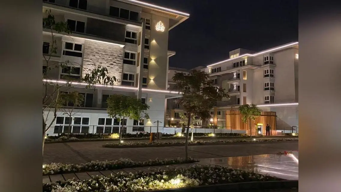 Luxurious 180 sqm Apartment in the Heart of the City with Full Amenities