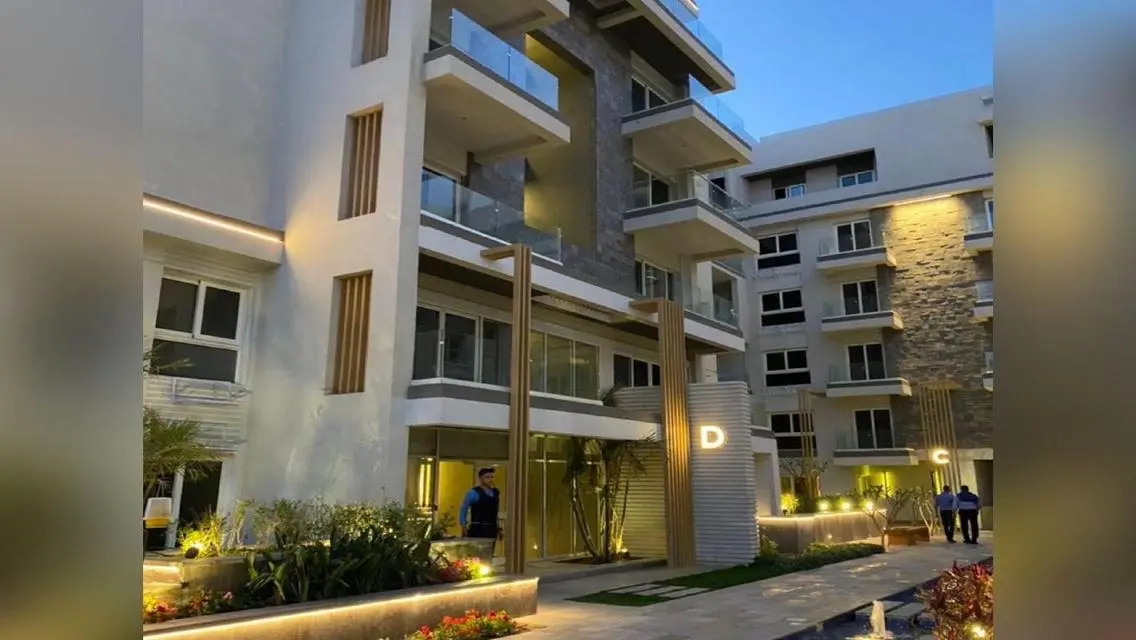Luxurious 180 sqm Apartment in the Heart of the City with Full Amenities