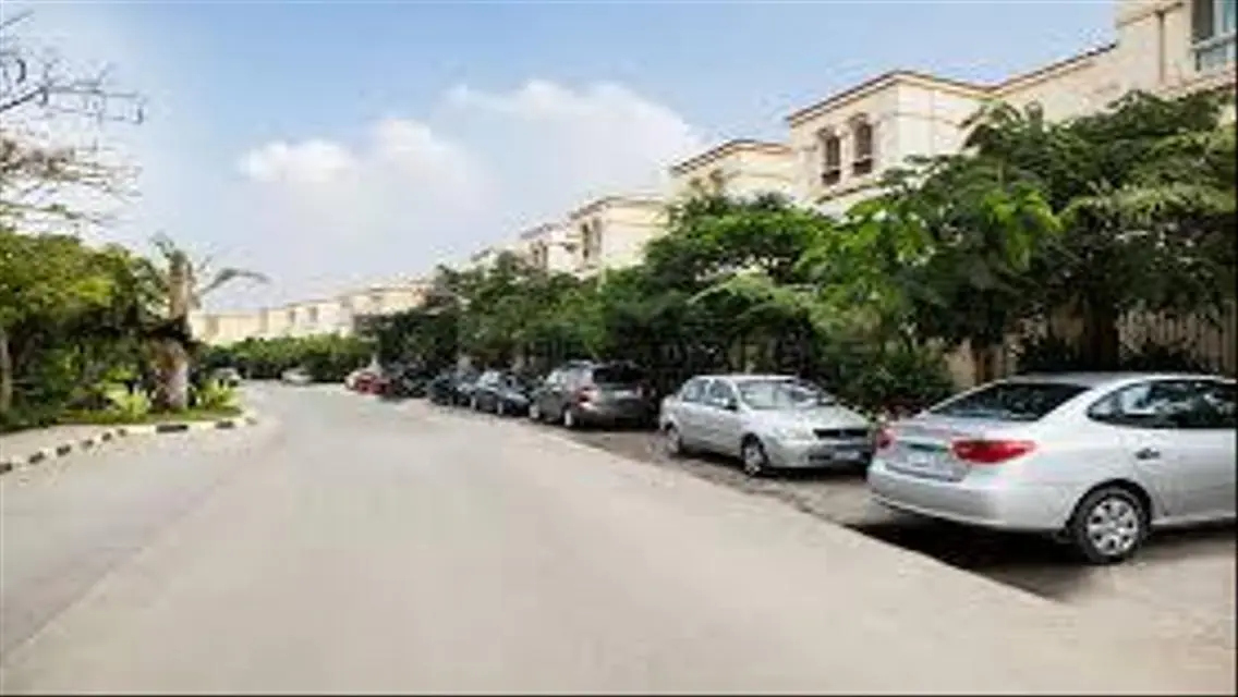 Luxury Villa for Sale in Katameya Residence