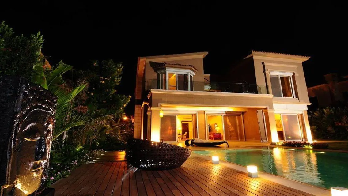 Luxury Apartment in Swan Lake - Hassan Allam