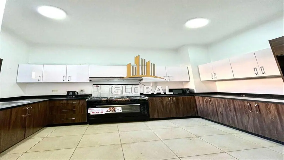 Luxurious Apartment in Lake District - Code: Mivida 260