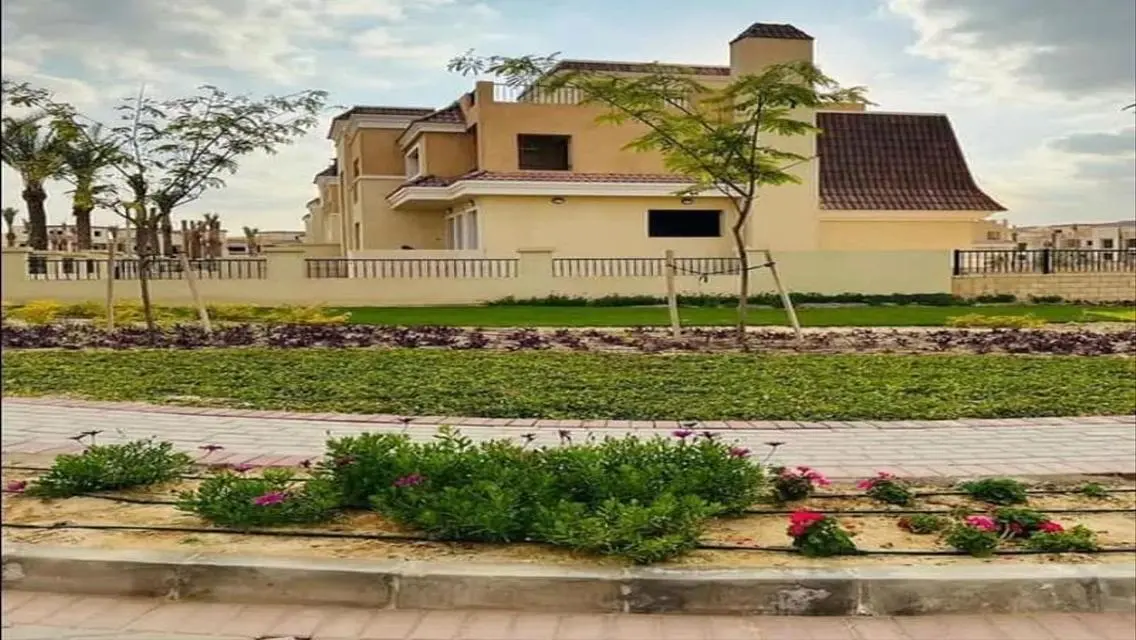 Luxury Villa with Private Garden and Pool for Sale - 4,000,000 EGP